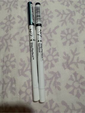 No7 Stay Perfect White Eye Pencil - Bright White Eye Liner